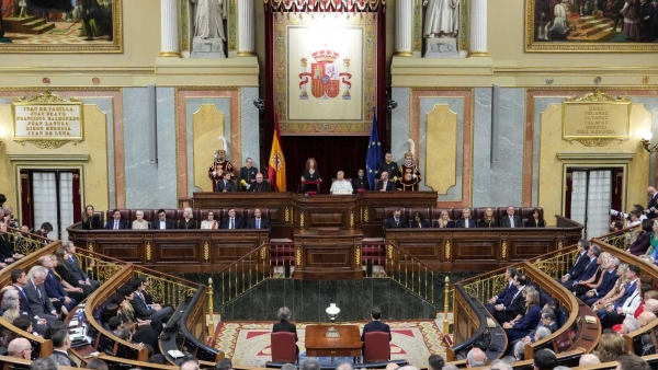 Francina Armengol, president of the Congress of Deputies, addresses Pope Leo XIV and members of the Spanish Parliament 