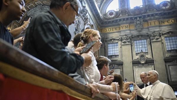 Pope Leo XIV greets visitors and the faithful 